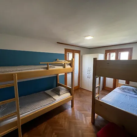 Skofije Ob Parenzani Hostal *